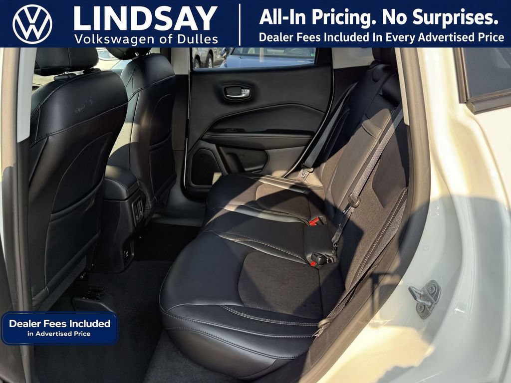 Used 2017 Jeep Compass Latitude AWD/4WD image 14