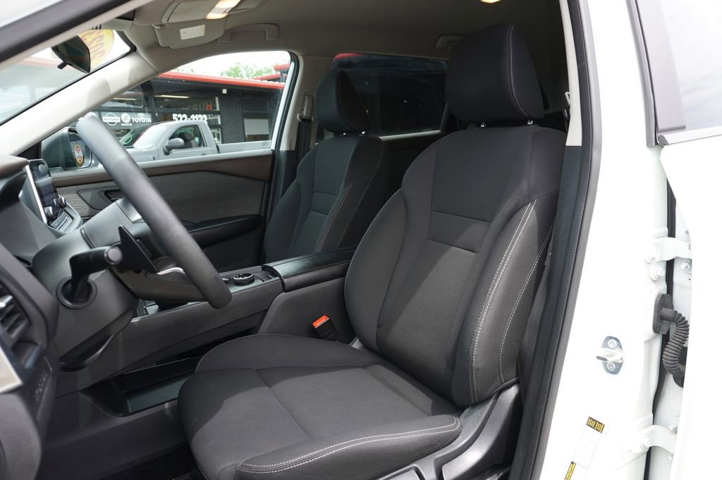 Used 2023 Nissan Rogue S AWD/4WD image 22