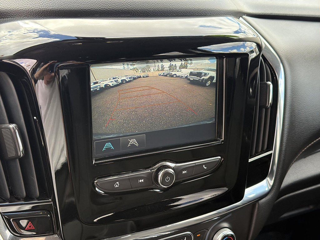 Used 2018 Chevrolet Traverse LS FWD image 13