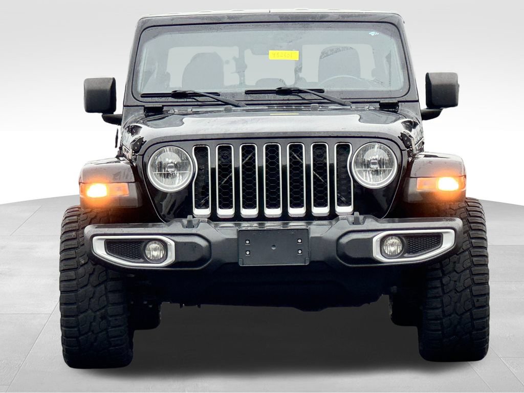 Used 2022 Jeep Gladiator Overland w/ Cold Weather Group AWD/4WD image 2