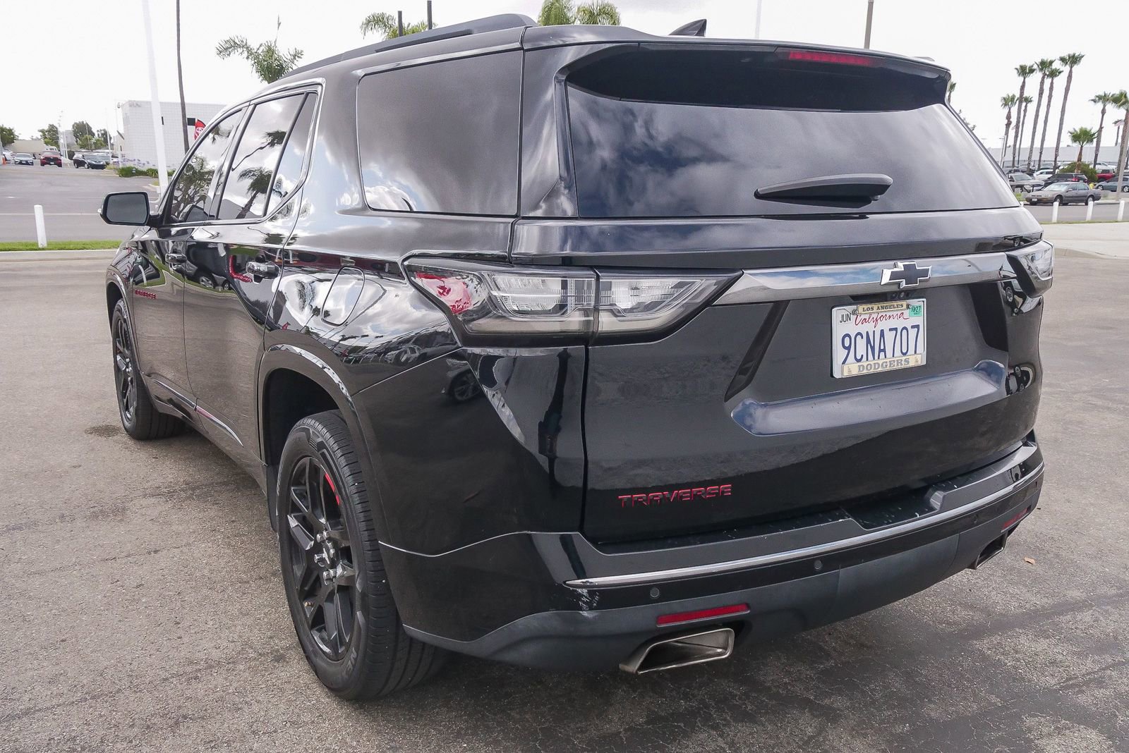 Used 2019 Chevrolet Traverse Premier w/ Redline Edition FWD image 7