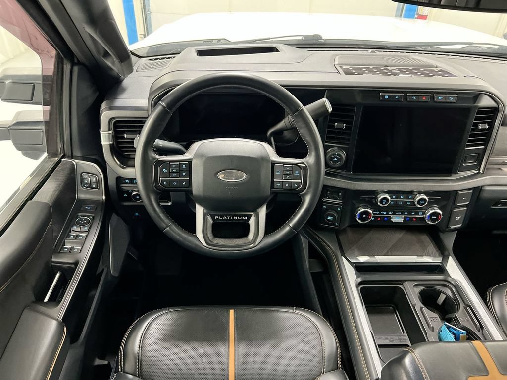Used 2023 Ford F450 Platinum w/ FX4 Off-Road Package AWD/4WD image 6