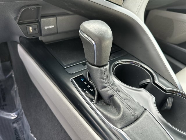 Used 2019 Toyota Camry SE FWD image 20