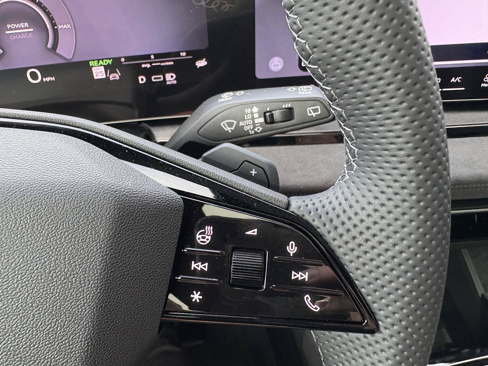 New 2027 Audi SQ6 e-tron Premium Plus AWD/4WD image 13