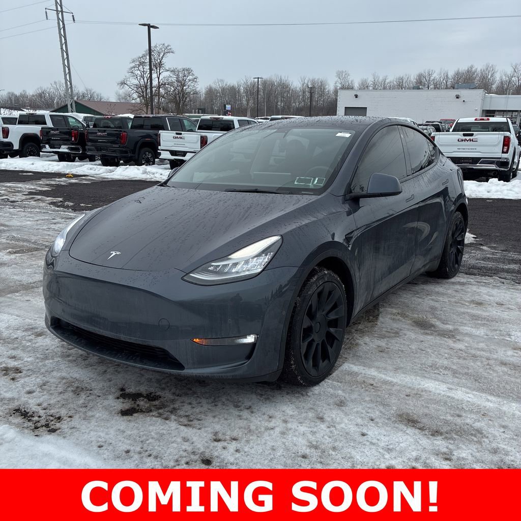 Used 2021 Tesla Model Y Long Range image 1