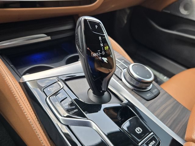 Used 2022 BMW M550i xDrive w/ Executive Package AWD/4WD image 21