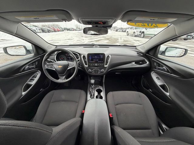 Used 2025 Chevrolet Malibu LT image 26