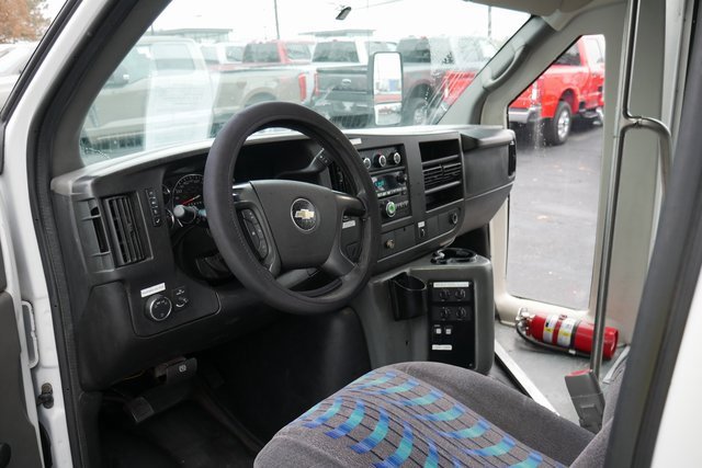 Used 2014 Chevrolet Express 4500 w/ Shuttle Bus Package image 11