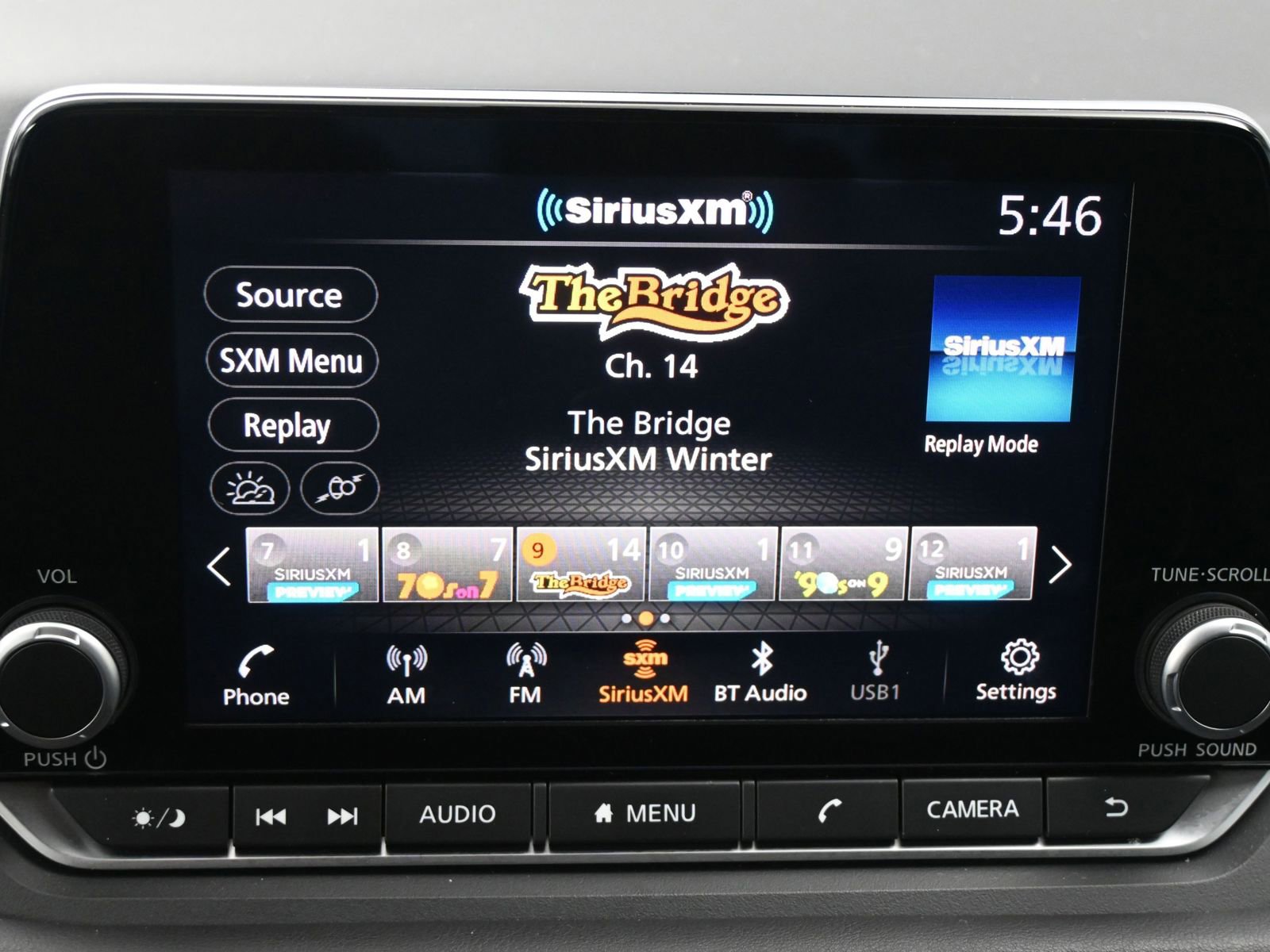 Used 2025 Nissan Rogue S image 15