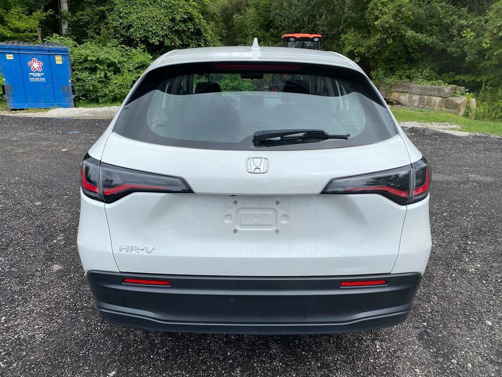 Used 2023 Honda HR-V LX image 6