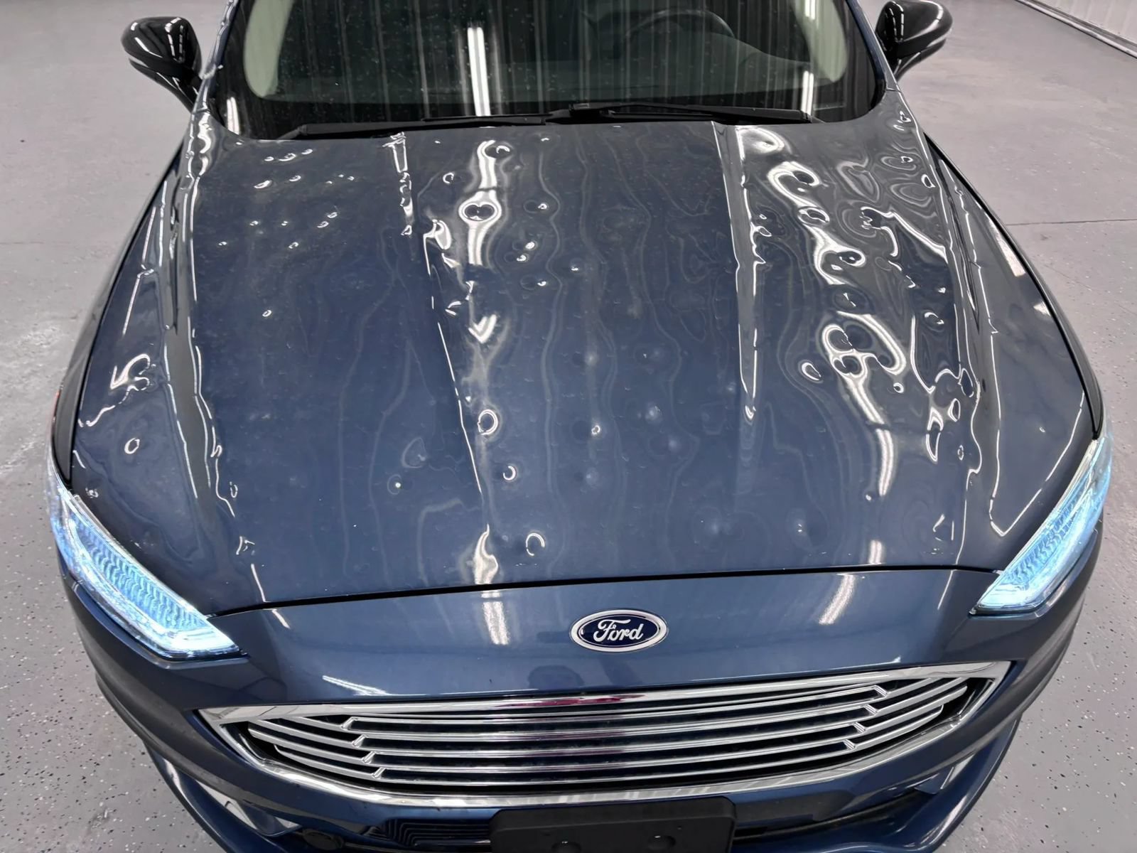Used 2018 Ford Fusion SE w/ Fusion SE Technology Package FWD image 16