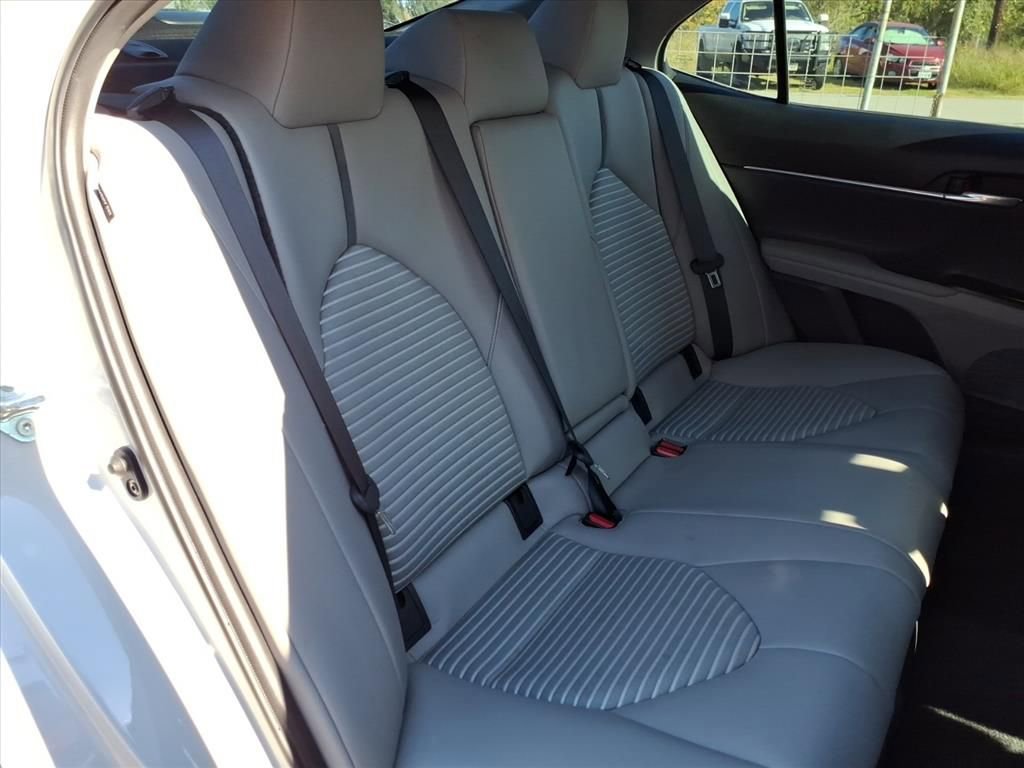 Used 2023 Toyota Camry SE w/ Audio Upgrade Package image 13
