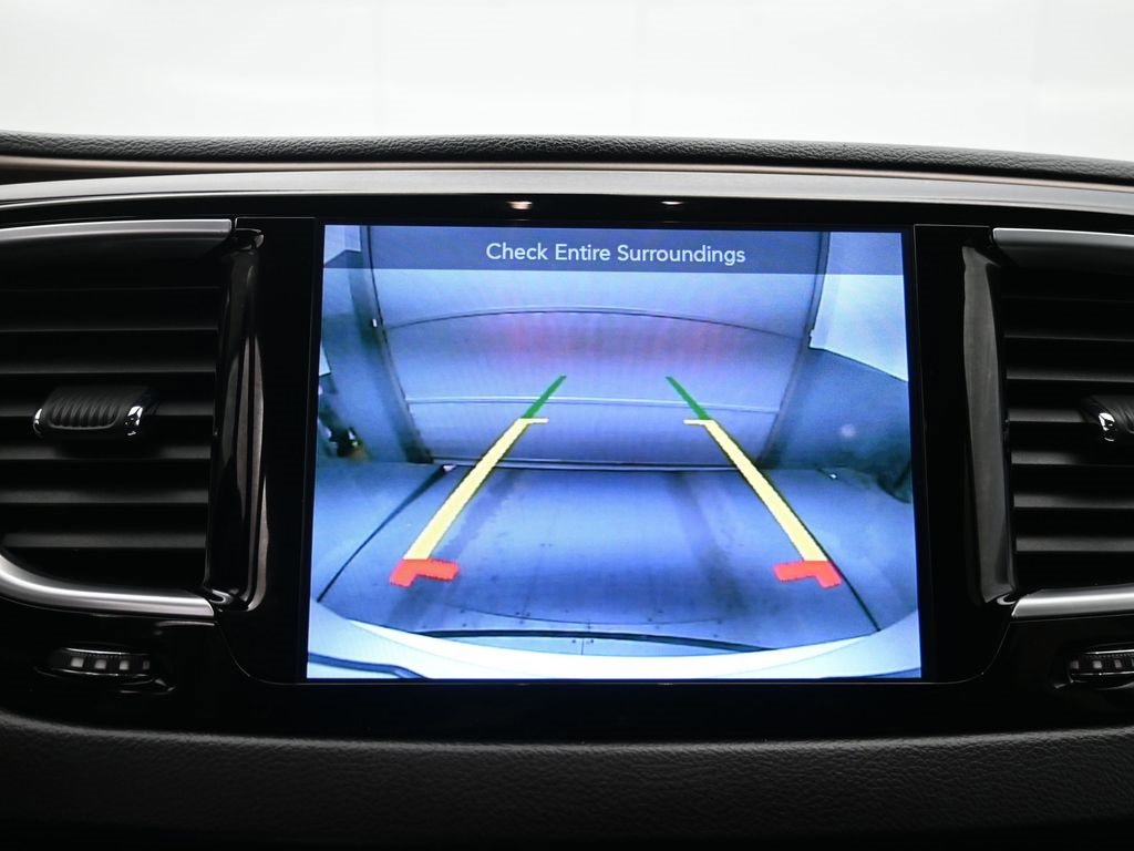 Used 2017 Chrysler Pacifica Touring-L Plus image 29