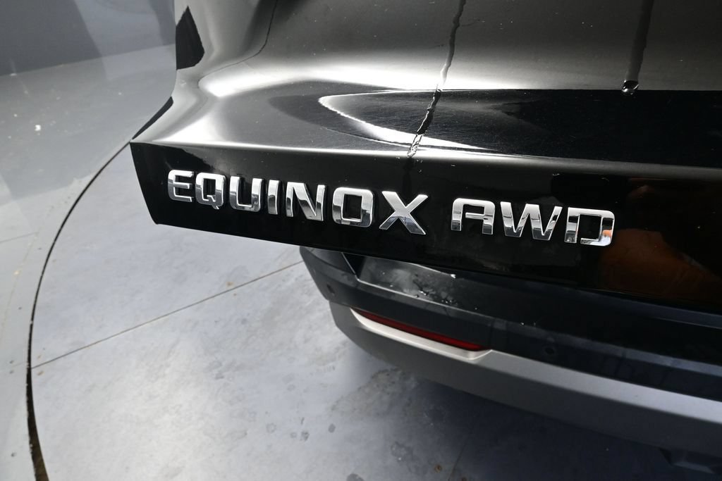 Used 2026 Chevrolet Equinox LT AWD/4WD image 19
