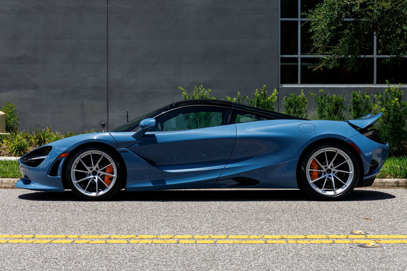 New 2027 McLaren 750S RWD image 23