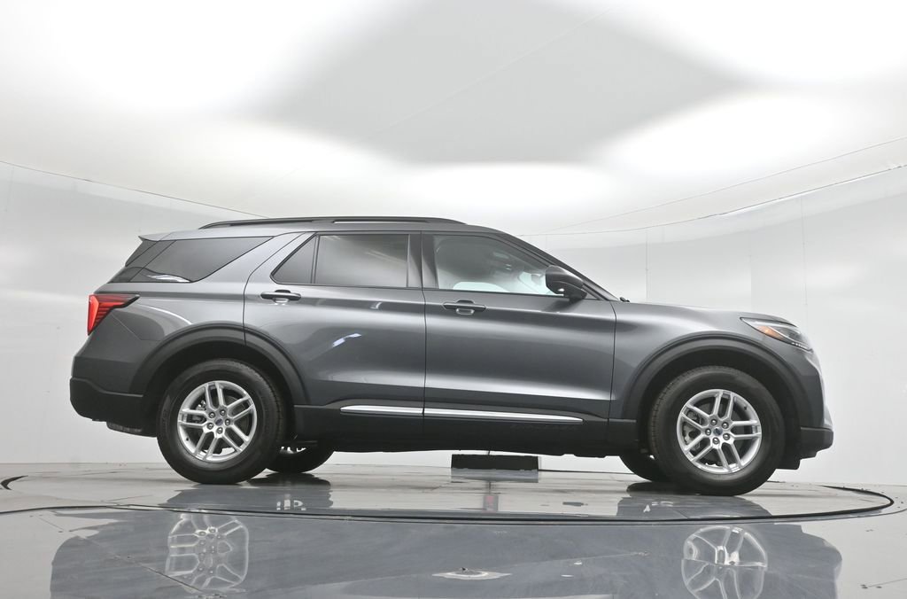 New 2025 Ford Explorer Active w/ Active Comfort Package image 47