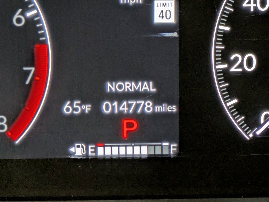 Used 2025 Honda Pilot TrailSport image 15