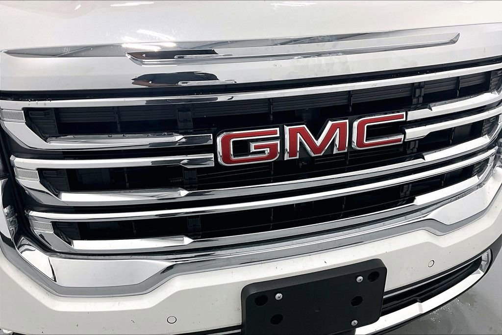 Used 2022 GMC Acadia SLT w/ Preferred Package FWD image 31