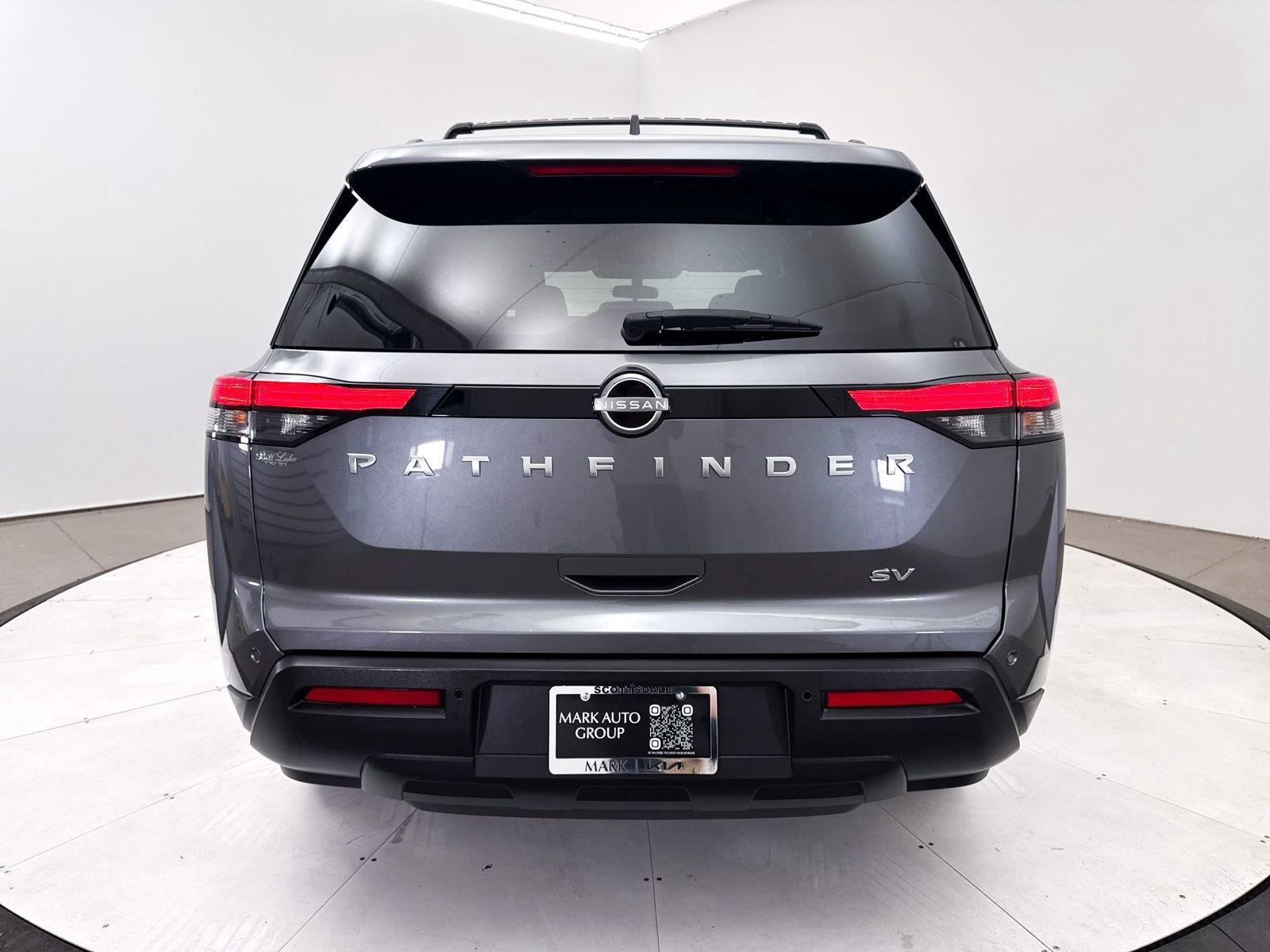 Used 2022 Nissan Pathfinder SV FWD image 16