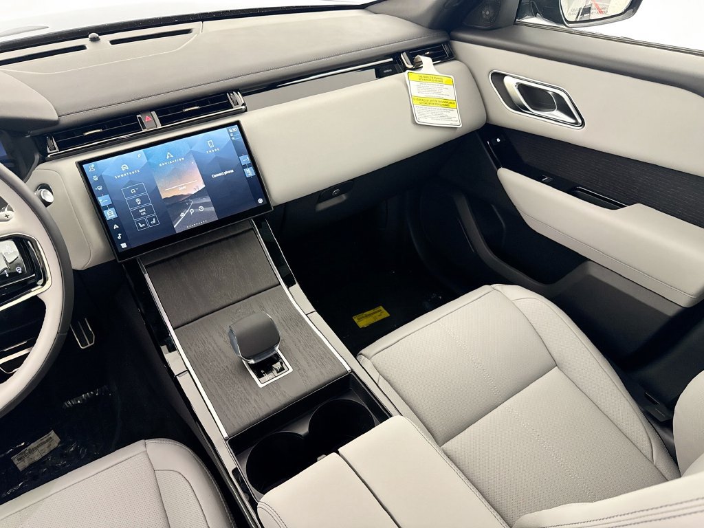 New 2026 Land Rover Range Rover Velar Belgravia AWD/4WD image 24
