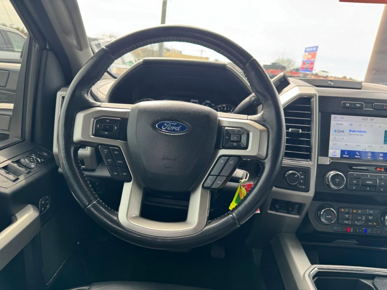 Used 2021 Ford F250 Lariat w/ Lariat Value Package AWD/4WD image 12