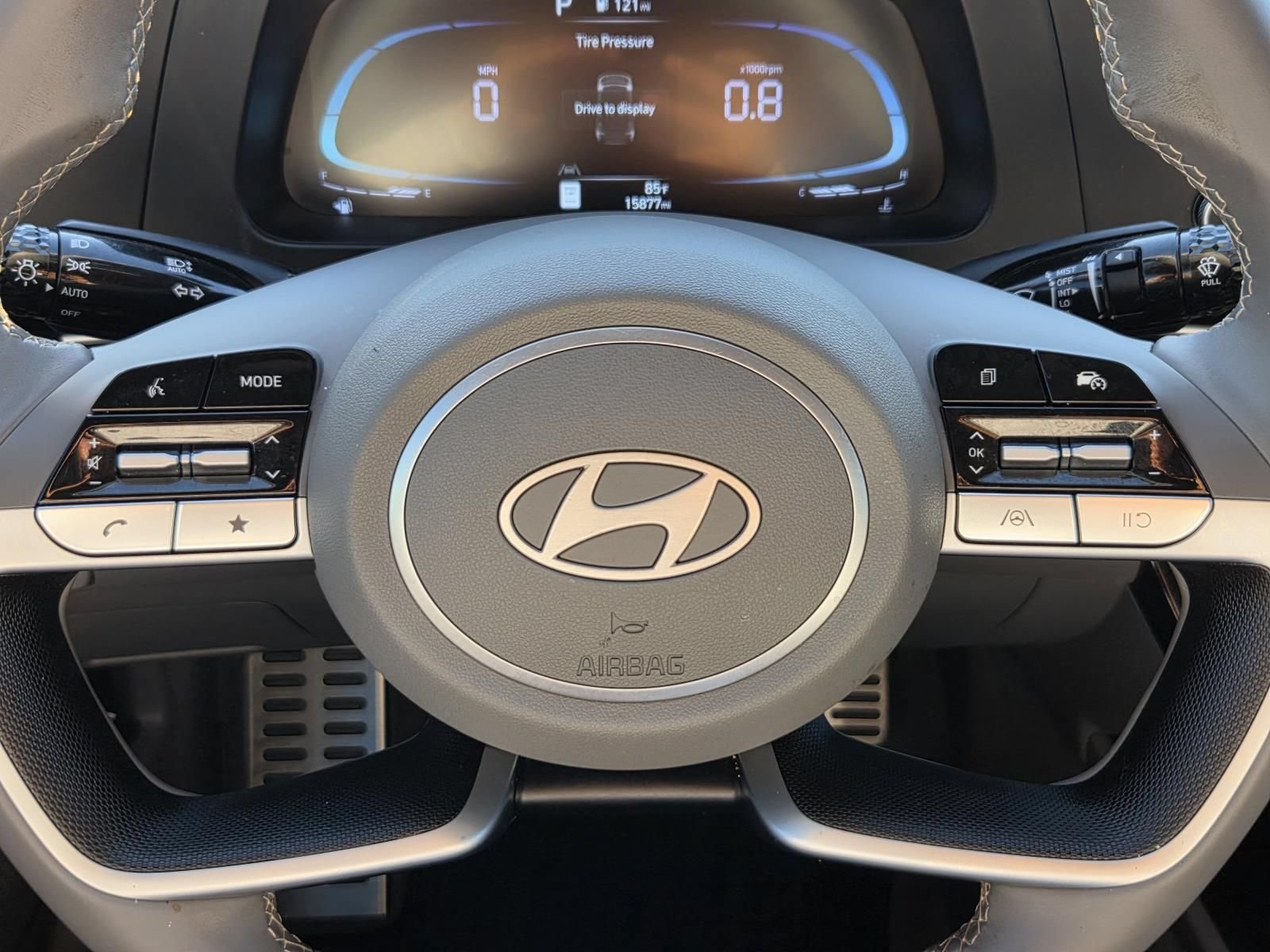 Used 2025 Hyundai Elantra Sport FWD image 24