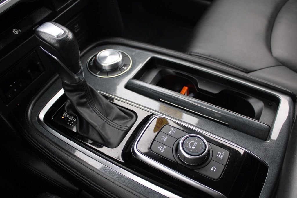 Used 2021 Nissan Armada SV image 41