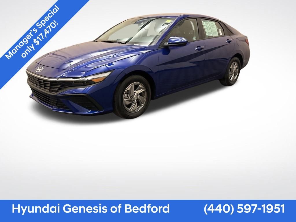 Certified 2025 Hyundai Elantra SE