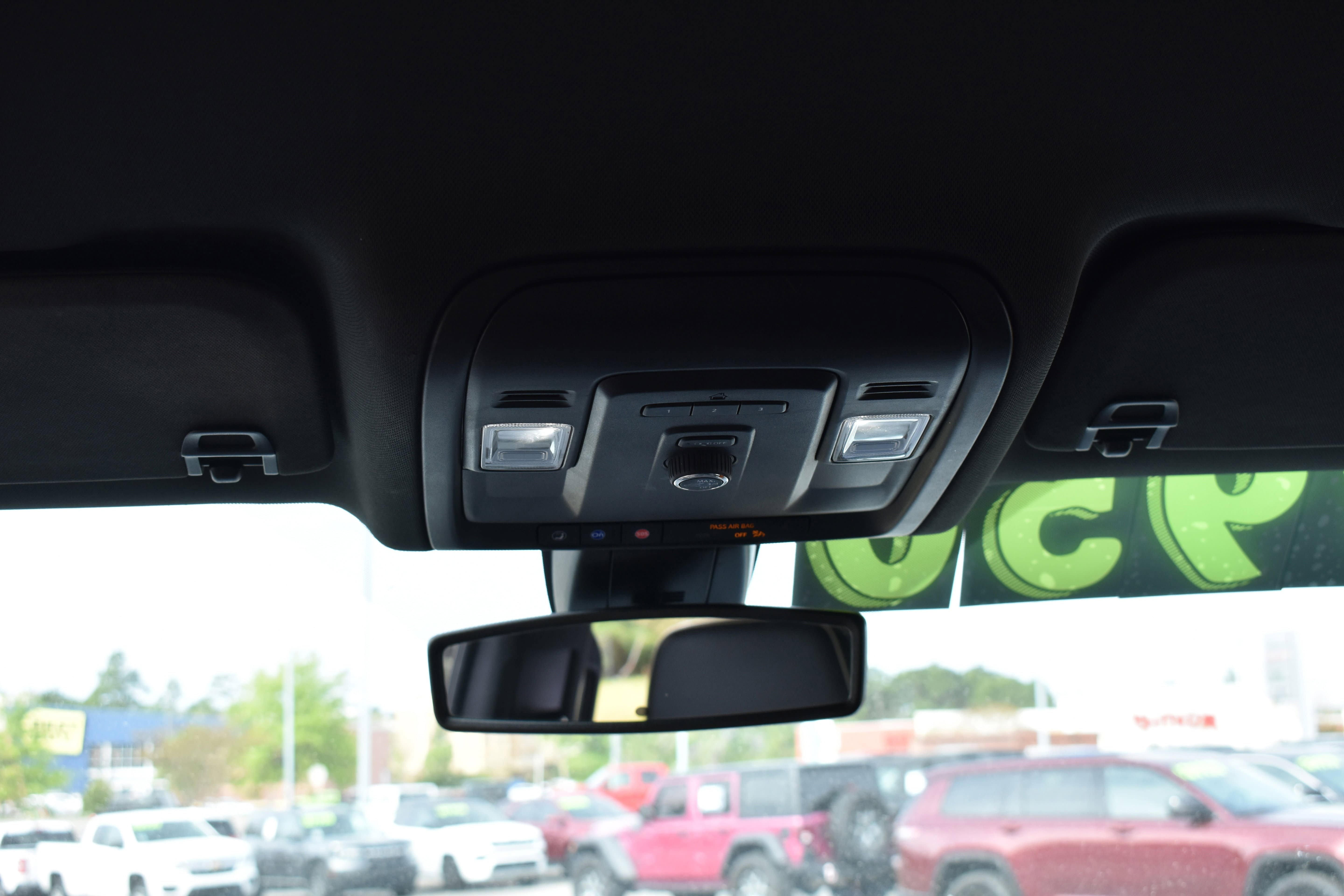 Used 2021 GMC Yukon XL SLT AWD/4WD image 31