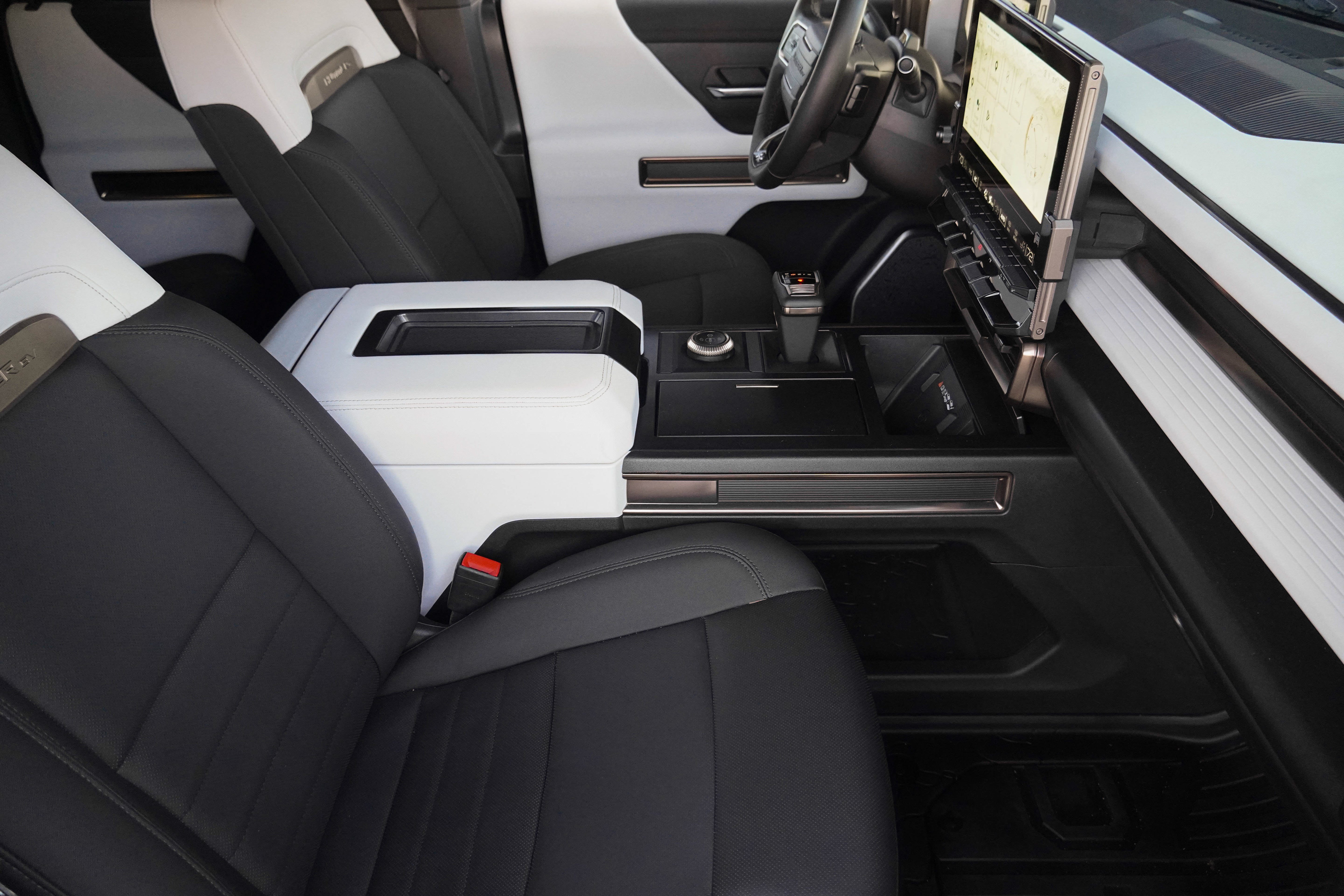Used 2024 GMC Hummer EV 3X AWD/4WD image 13
