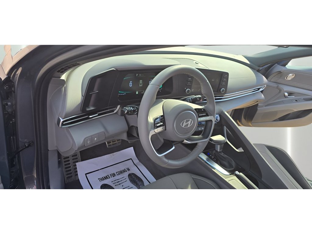 Used 2026 Hyundai Elantra Sport FWD image 30