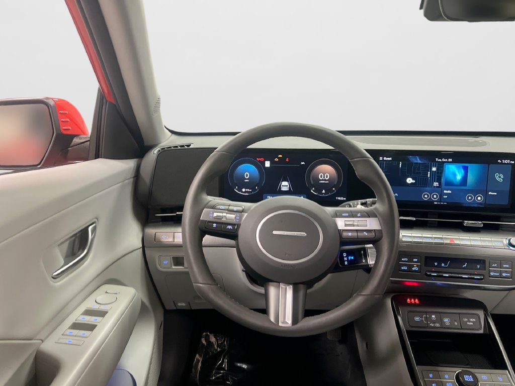 Used 2025 Hyundai Kona Limited FWD image 18