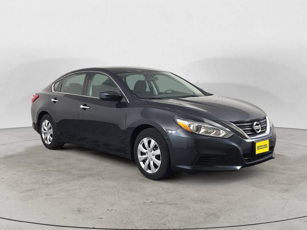 Used 2017 Nissan Altima 2.5 S w/ Power Driver Seat Package FWD image 3