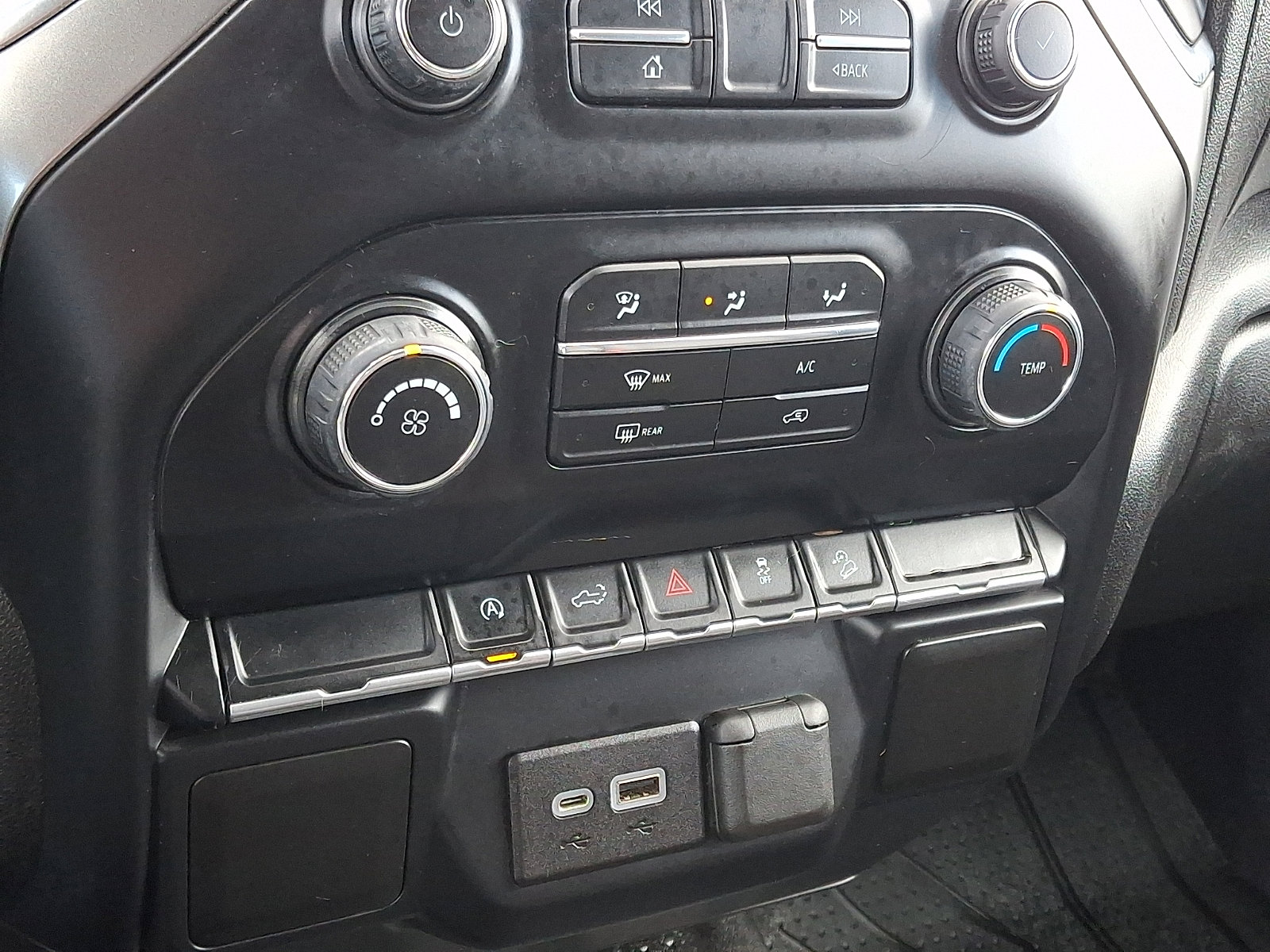 Used 2019 Chevrolet Silverado 1500 RST image 15