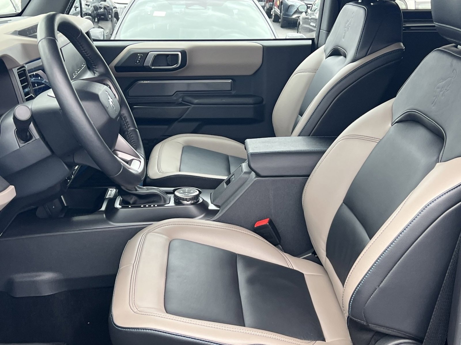 Used 2024 Ford Bronco Wildtrak image 11