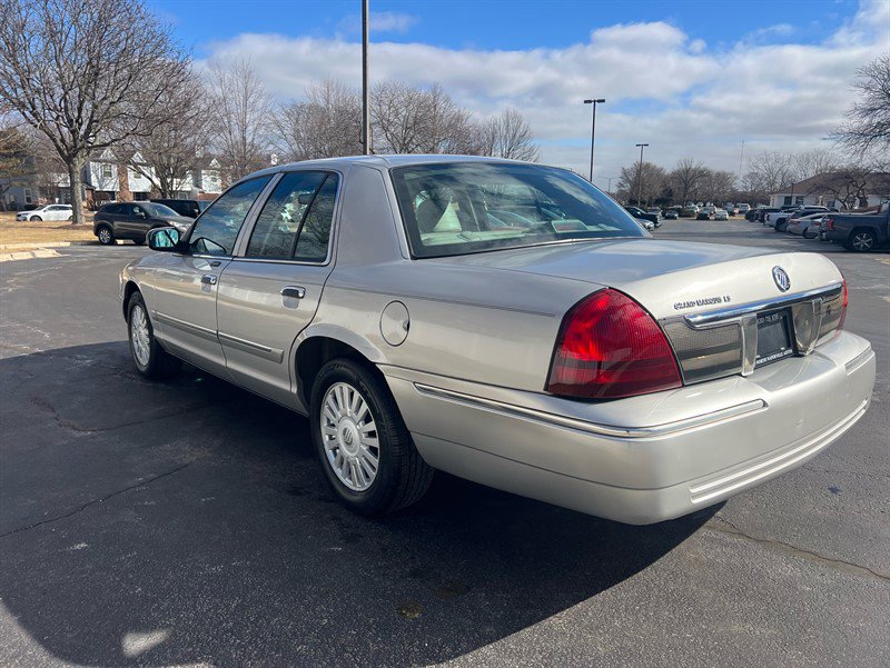 Used 2007 Mercury Grand Marquis LS image 8