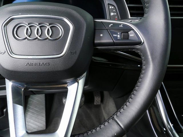 Used 2019 Audi Q8 Prestige w/ Towing Package AWD/4WD image 11
