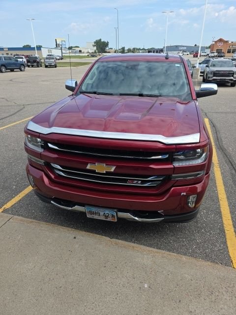 Used 2018 Chevrolet Silverado 1500 LTZ Z71 w/ LTZ Plus Package AWD/4WD image 6