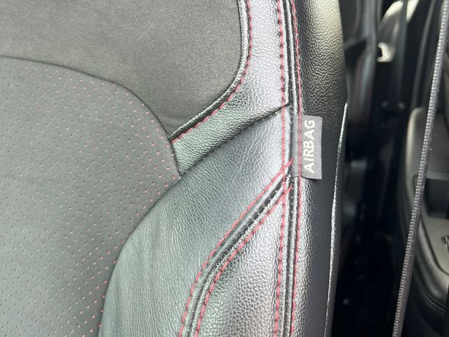 Used 2018 Ford Explorer XLT w/ Equipment Group 202A AWD/4WD image 14