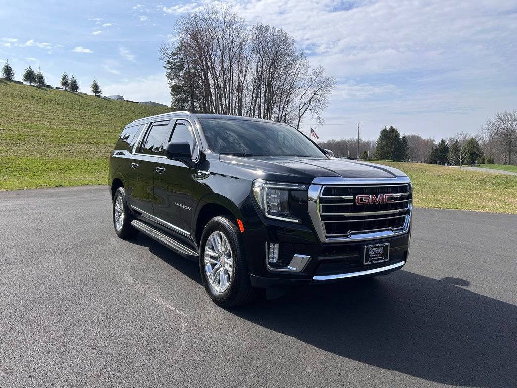 Certified 2022 GMC Yukon XL SLT image 1