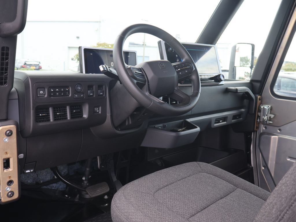 Used 2024 Chevrolet Brightdrop 600 w/ Commercial Equipment Package AWD/4WD image 14