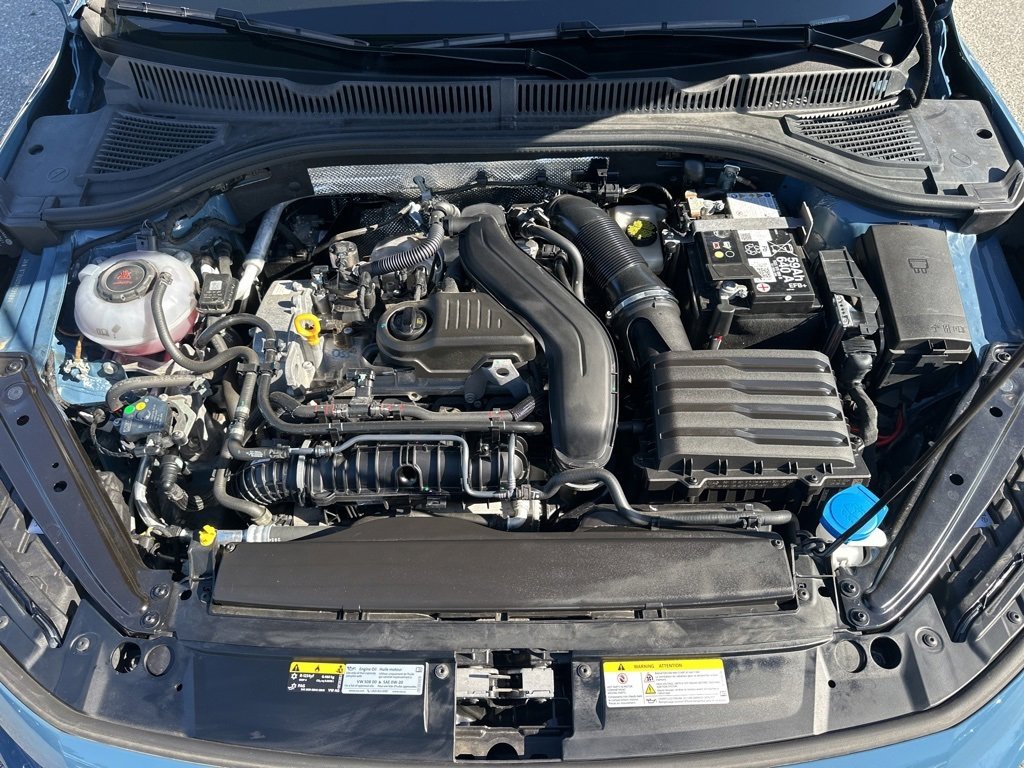 Used 2025 Volkswagen Jetta SE image 32