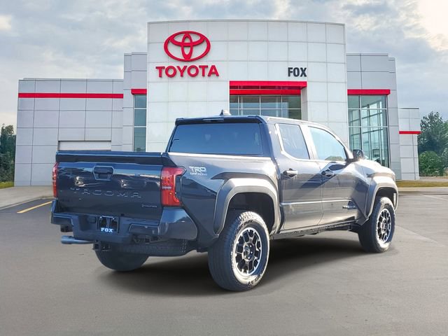 Used 2025 Toyota Tacoma TRD Off-Road image 4