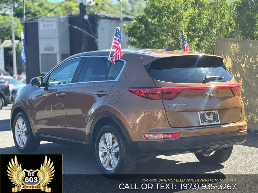 Used 2019 Kia Sportage LX AWD/4WD image 2