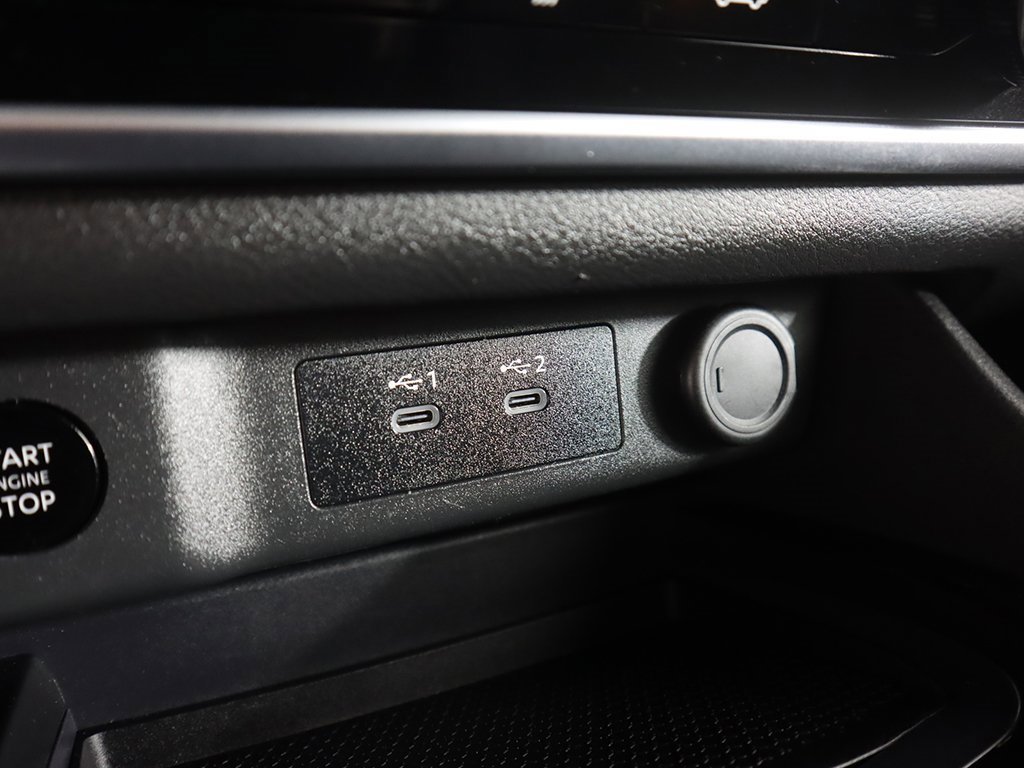 Used 2024 Nissan Rogue S image 42