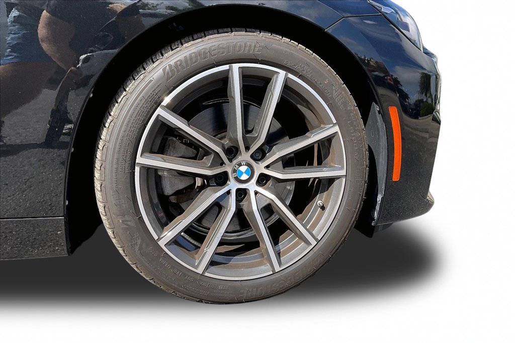 Used 2025 BMW 230i Coupe w/ Convenience Package RWD image 29
