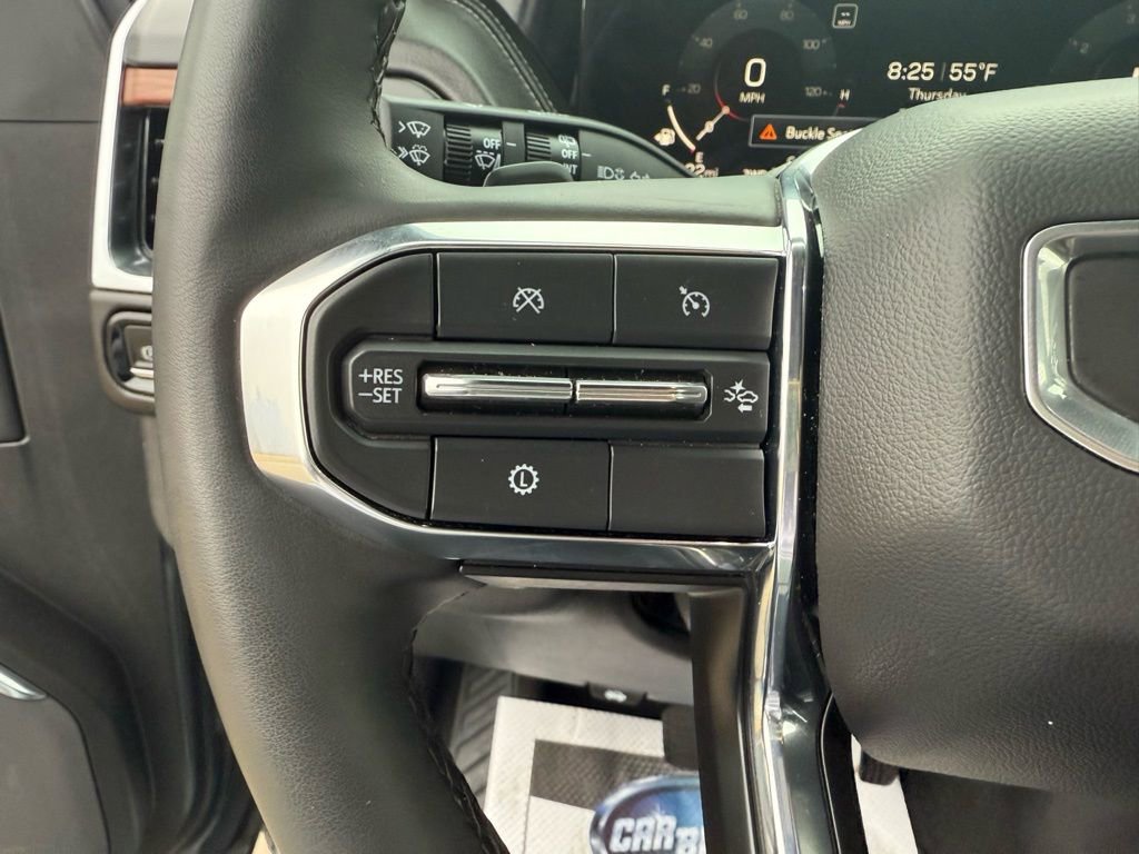 Used 2025 GMC Yukon XL Denali image 32