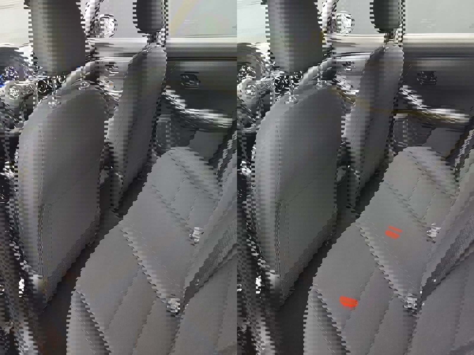 Used 2025 Nissan Sentra S image 34