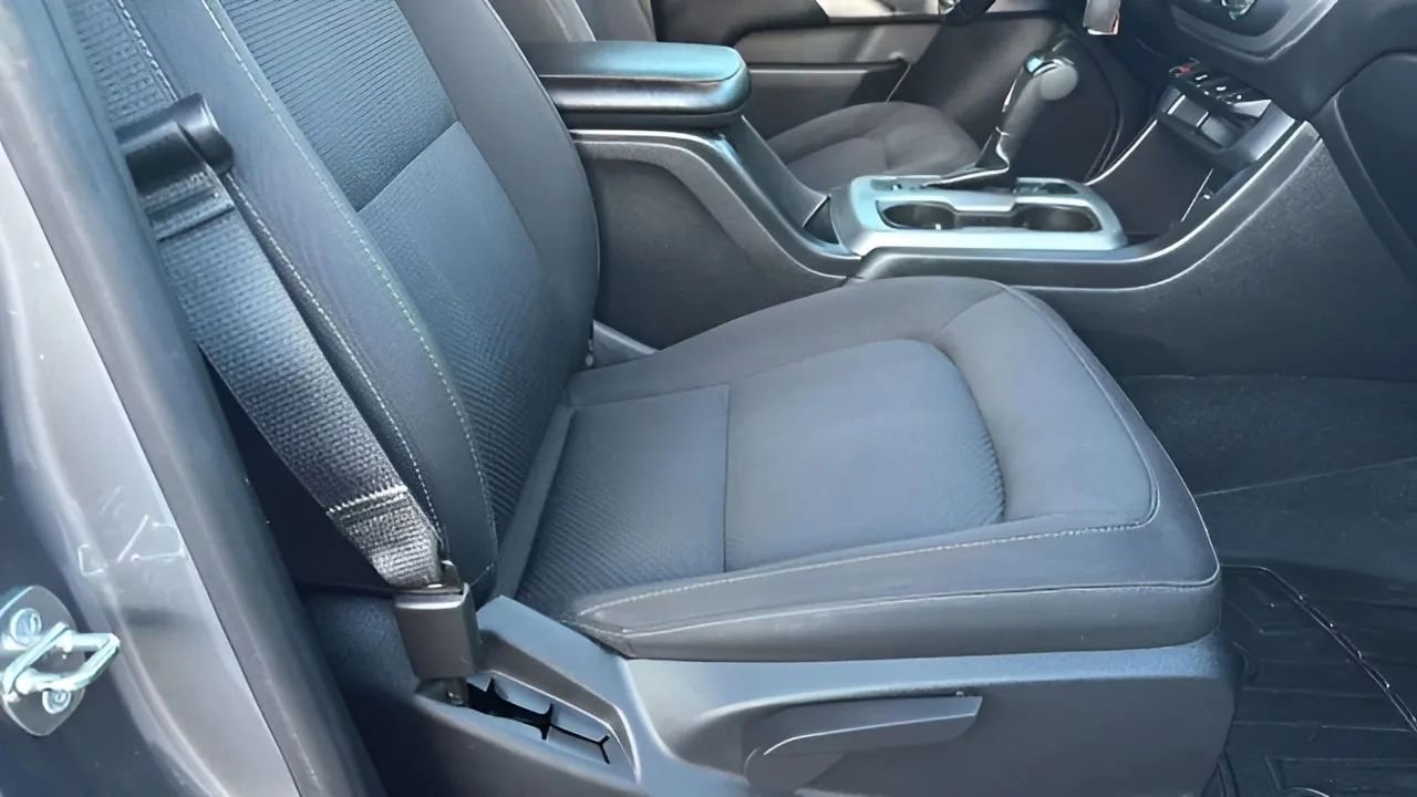 Used 2018 Chevrolet Colorado LT AWD/4WD image 46