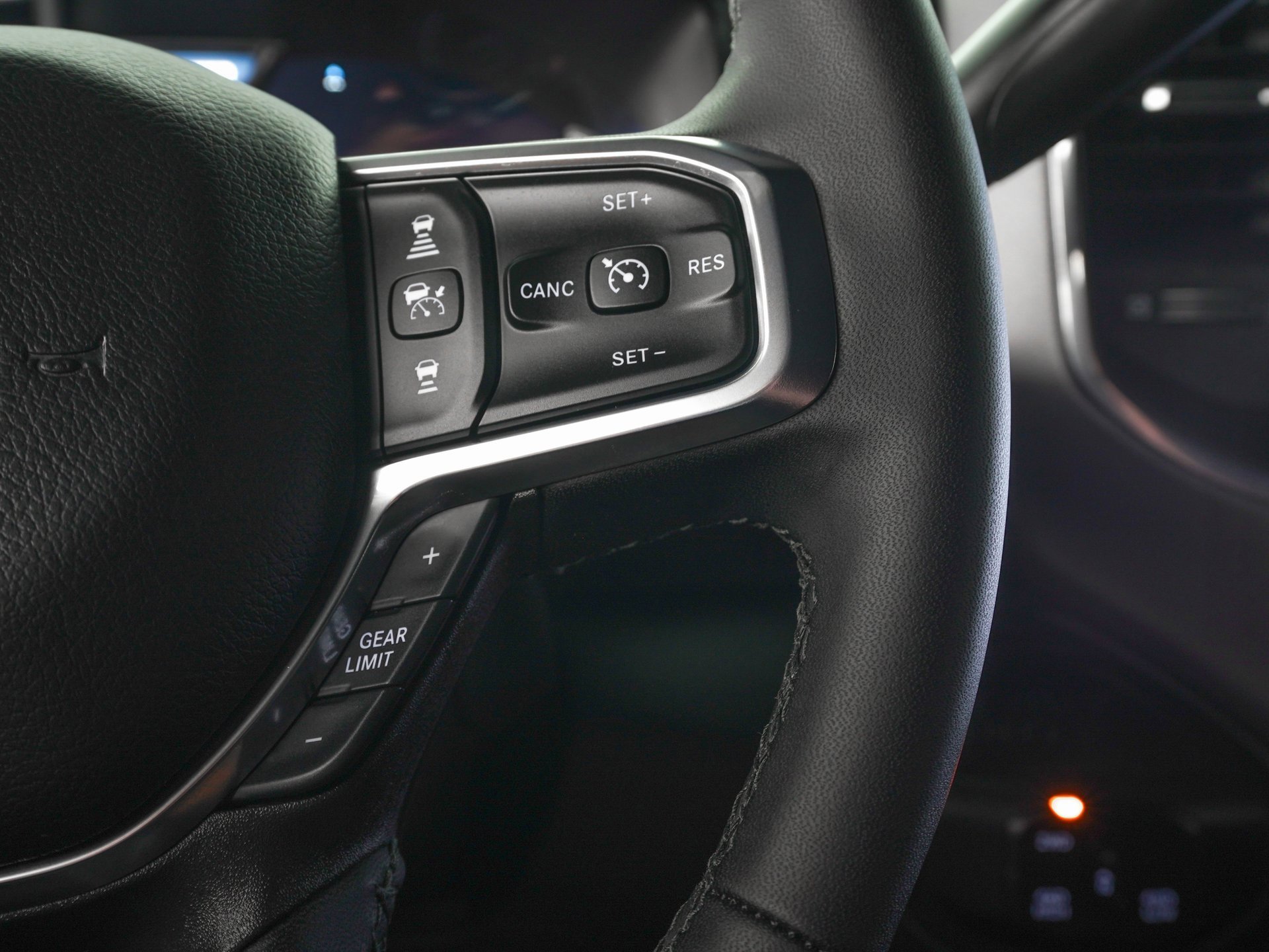 Used 2025 RAM 3500 Laramie w/ Sport Appearance Package image 20